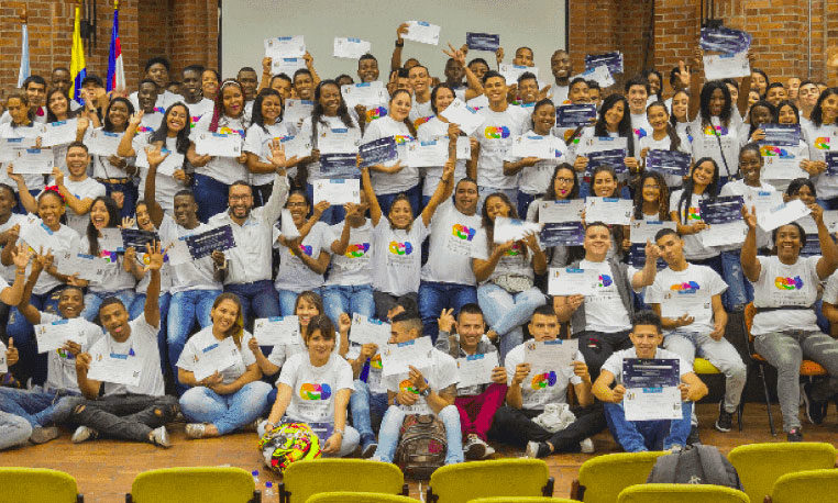 Proyecto de Empleabilidad y Emprendimiento Digital graduó a 155 jóvenes en Cali.